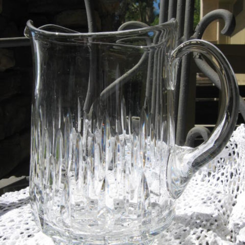 CLEAR Pitcher - Water - Large Capacity